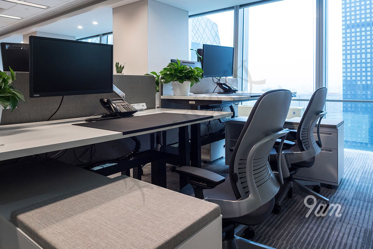 作为一家国有直属企业,同时也作为一家金融公司,非常重视办公环境的